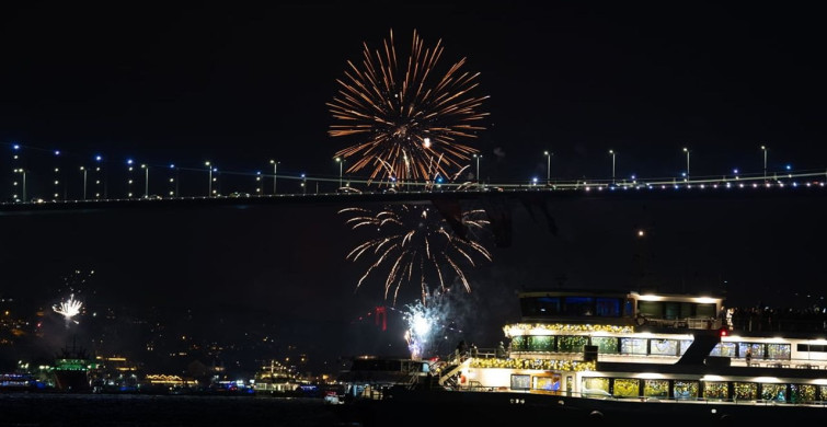 İstanbul'da Yeni Yıl Kutlamaları: Coşku ve Havai Fişek Gösterileri