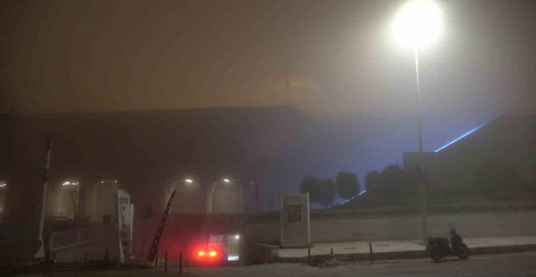 İstanbul'da Yoğun Sis Etkili Oluyor