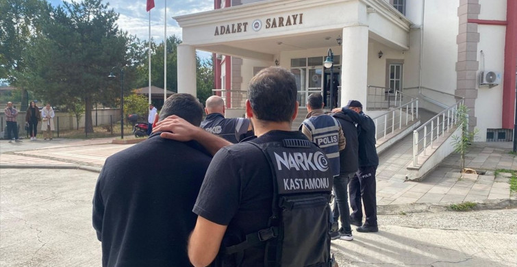 İstanbul'dan Kastamonu'ya Uyuşturucu Taciri Transferi