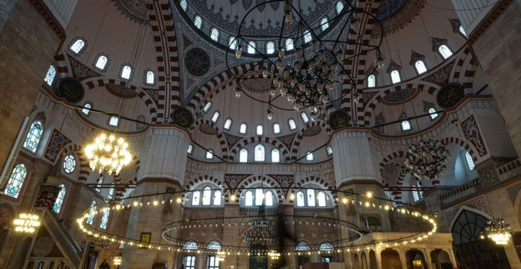 İstanbul'un Selatin Camileri: Şehzade Camisi ve Mimar Sinan'ın Eserleri