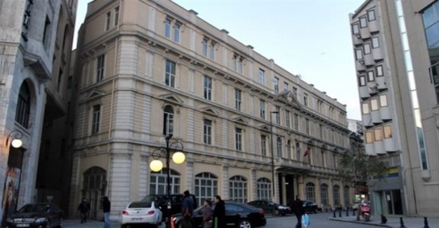 İstanbul'un Simgesi Sanasaryan Han İhaleye Çıkıyor