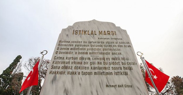 İstiklal Marşı 98 Yaşında, Büyük Şair Mehmet Akif Ersoy Yad Ediliyor