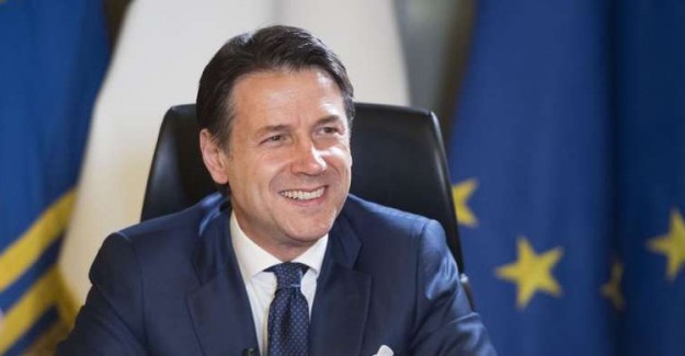 İtalya Başbakanı Giuseppe Conte İstifa Etti!