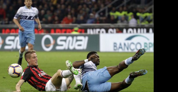İtalya Kupası Yarı Final: Milan 0-1 Lazio (Maç Sonucu)