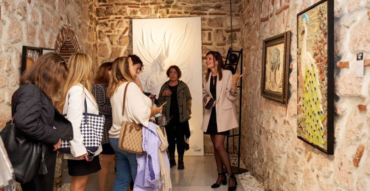 İVA Sanat'ın 'Sanatta Hayat Var' İkinci Sergisi Açıldı