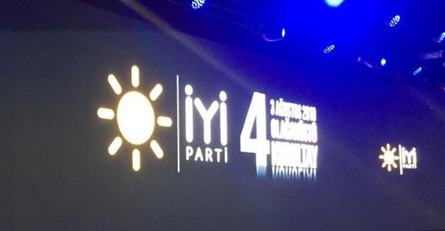 İYİ Parti, 4. Olağanüstü Kongresini Yapıyor