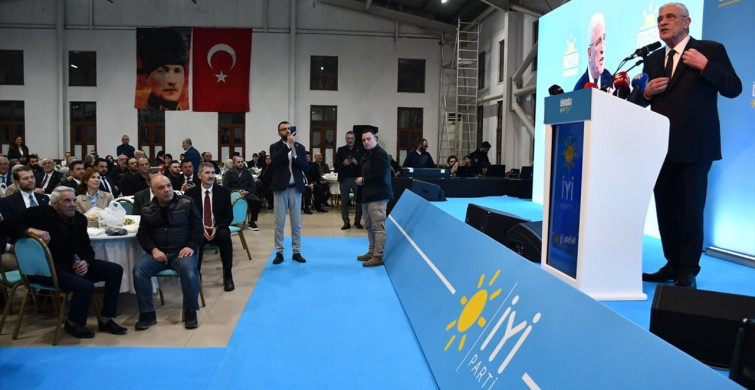 İYİ Parti Genel Başkanı Müsavat Dervişoğlu Bilecik'te İftar Programına Katıldı