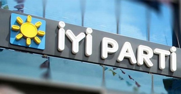 İYİ Parti'de İstifalar Devam Ediyor
