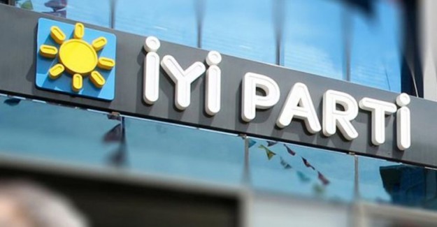 İYİ Parti'den 250 Kişilik İstifa!