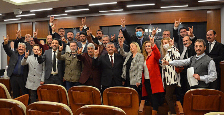 İYİ Parti'den Ayrılanlar MHP'ye Döndüler