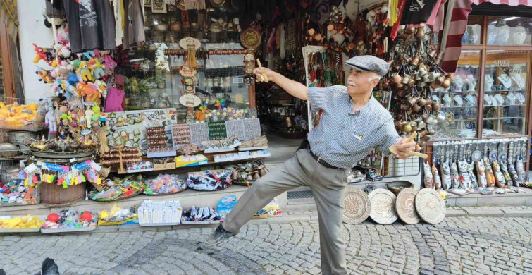 İzlanda Başbakanı Frostadottir’e kaşık havalı karşılama sosyal medyada gündem oldu