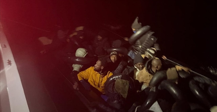 İzmir Açıklarında 74 Düzensiz Göçmen Yakalandı