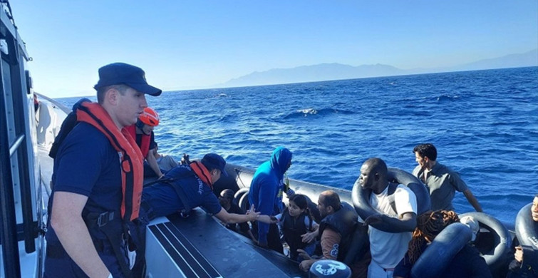 İzmir Açıklarında Düzensiz Göçmen Yakalama Operasyonları