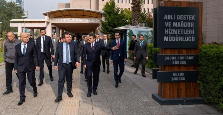 İzmir Adliyesi'nde Can Tuncay İncelemelerde Bulundu