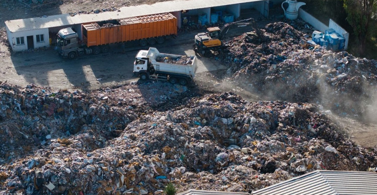 İzmir Buca'da Çöp Depolama Sorunu ve Vatandaş Tepkileri