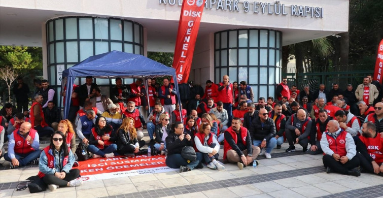 İzmir Büyükşehir Belediyesi İşçileri Sosyal Hakları İçin Eylemde