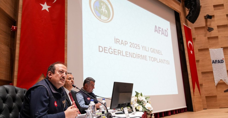 İzmir Depreminde Hayatını Kaybedenler Anıldı