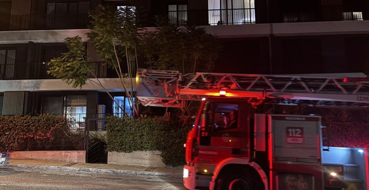 İzmir Gaziemir'de Apartman Dairesinde Yangın