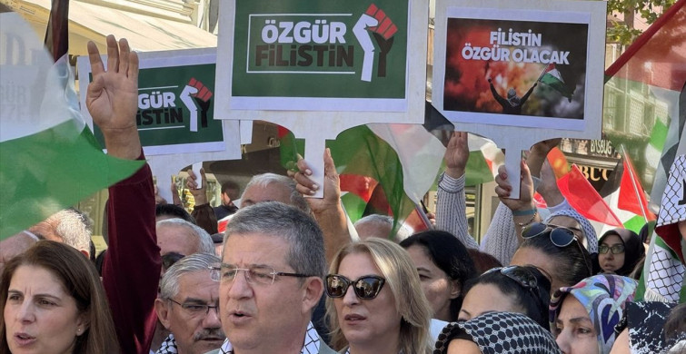 İzmir ve Çevre İllerde 'Gazze İçin Sessiz Çığlık' Etkinlikleri Düzenlendi