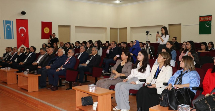 İzmir'de 2. Uluslararası Asya Rönesansı Sempozyumu Başladı