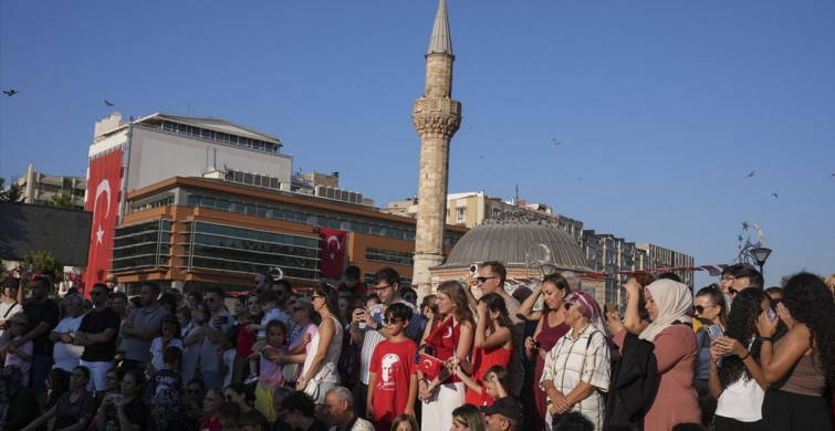 İzmir'de 30 Ağustos Zafer Bayramı Kutlamaları