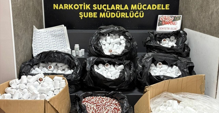 İzmir'de 316 Bin Uyuşturucu Hap Ele Geçirildi