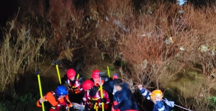 İzmir'de 8 Yaşındaki Kız Çocuğu İçin Arama Kurtarma Çalışması Başlatıldı