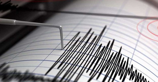 İzmir'de 4.0 Büyüklüğünde Bir Deprem Daha!