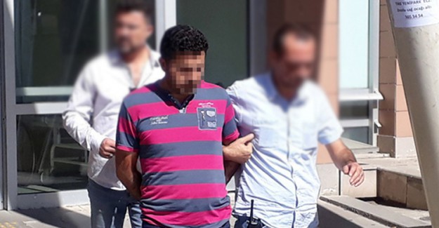 İzmir'de Bir Hemşire 8 Yerinden Bıçaklandı