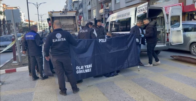 İzmir'de Çöp Kamyonu Kaza Yaptı: Bir Kadın Hayatını Kaybetti