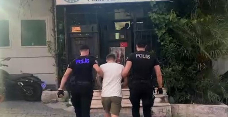 İzmir'de Dolandırıcı Yunus Ekipleri Tarafından Yakalandı