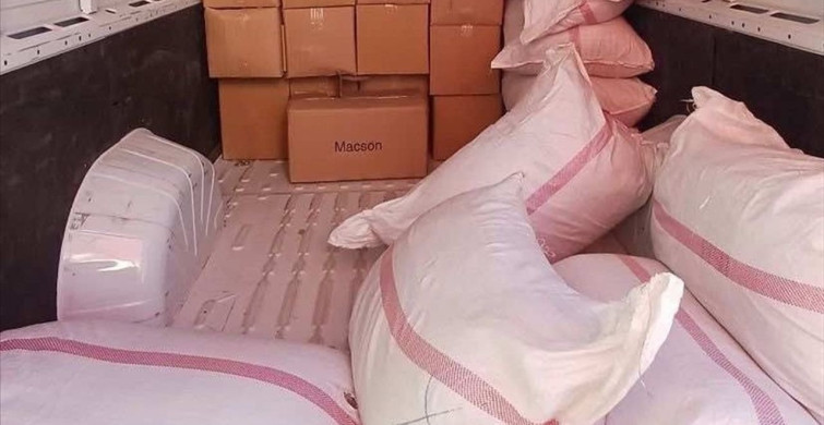 İzmir'de Kaçakçılık Operasyonu: 4 Şüpheli Gözaltında