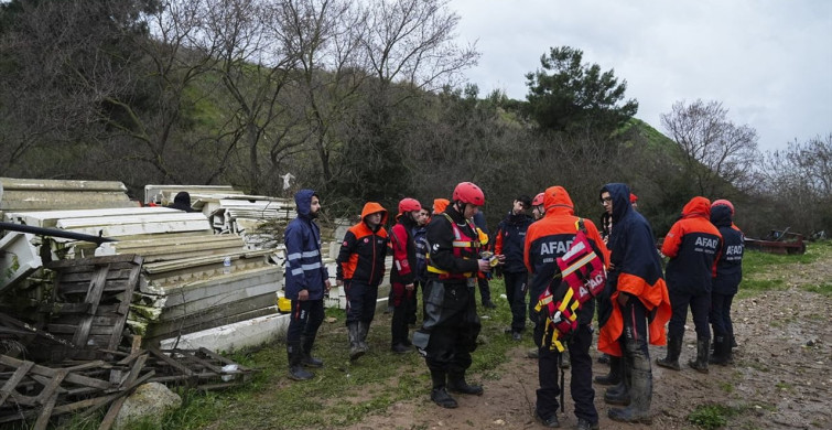 İzmir'de Kayıp Sürücü Yakalandı: İki Kız Kardeşin Ölümüne Neden Olan Kazanın Ardından