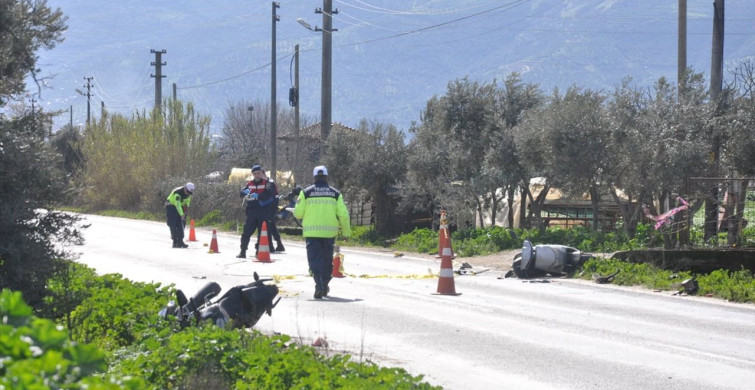 İzmir'de Motosiklet Çarpışması: Bir Ölü, Bir Yaralı