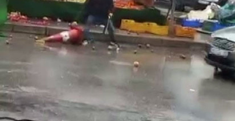 İzmir'de Sinir Krizi Geçiren Manavın Ortalığı Karıştırması