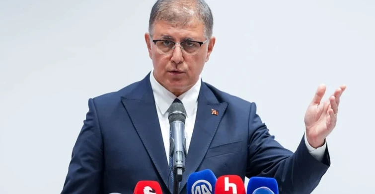 İzmir’de Su Krizi Tartışması Büyüyor: Başkan Tugay Hedefi Camilere Çevirdi