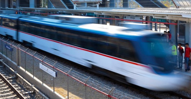 İzmir'de Tren Seferlerine Ramazan Düzenlemesi