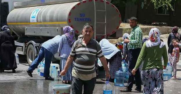 İzmir'de Vatandaşı İsyan Ettiren Su Kesintisi