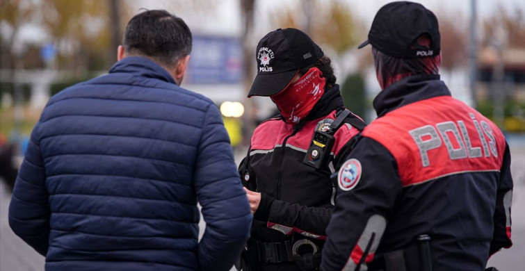 İzmir'de Yılbaşı İçin Dron Destekli Asayiş Uygulaması Başlatıldı