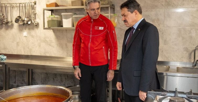 İzmir'de Yükümlülerden İhtiyaç Sahiplerine İftar