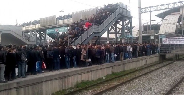 İzmirliler'in Otobüs İsyanı!