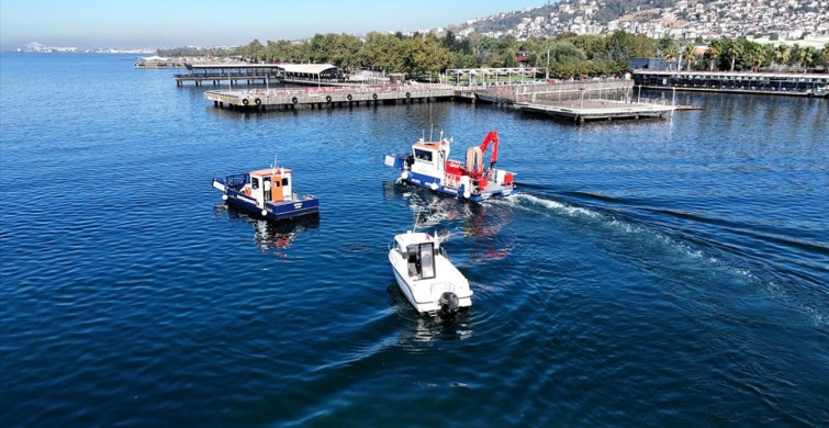 İzmit Körfezi'nde 7 Bin 90 Metreküp Atık Ayrıştırıldı