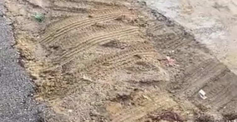 İzmit'te Kazı Çukuru Sorunu: Çöp Kamyonu Saplandı