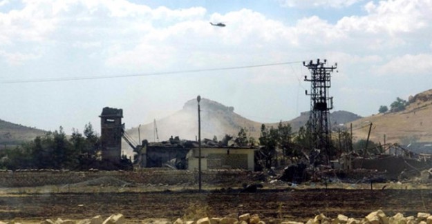 Jandarma Karakoluna Yıldırım Düştü 4 Asker Yaralandı!