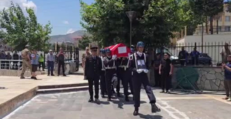 Jandarma uzman çavuş selçuk topaloğlu son yolculuğuna uğurlandı