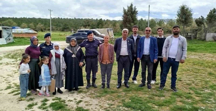 Jandarmadan Şehit ve İhtiyaçlı Anneler İçin Anlamlı Etkinlik