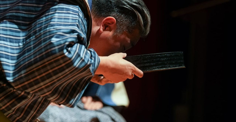 Japon Kyougen Sanatı Türkiye'de 700 Yıllık Geleneği Yaşatıyor