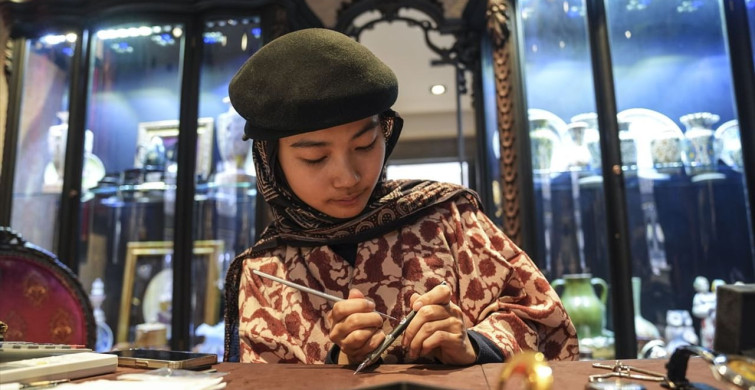 Japon Öğrenci Şule Shirakawa İstanbul'da Türk Sanatlarını Öğreniyor