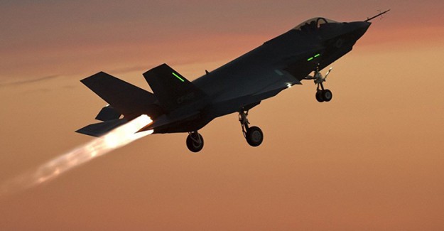 Japonya'da F-35 Savaş Uçağı Kayboldu