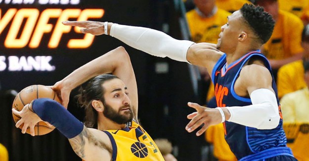 Jazz ve Raptors Yarı Finalde!